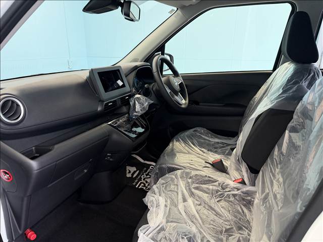 Mitsubishi eK X 6