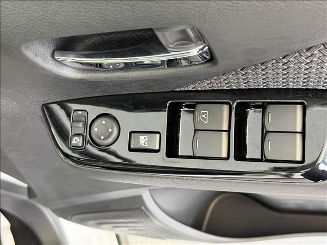 Mitsubishi eK X 10