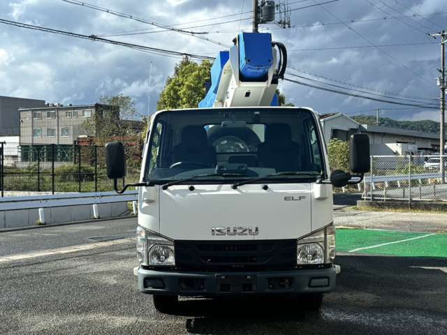Isuzu Elf 9