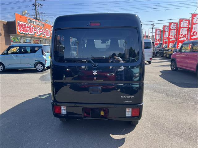 Suzuki Every 12