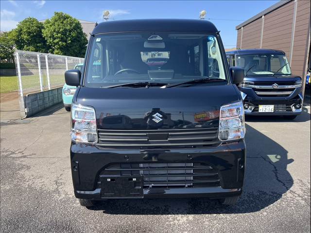 Suzuki Every 8