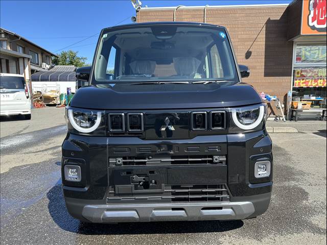 Mitsubishi Delica Mini 8