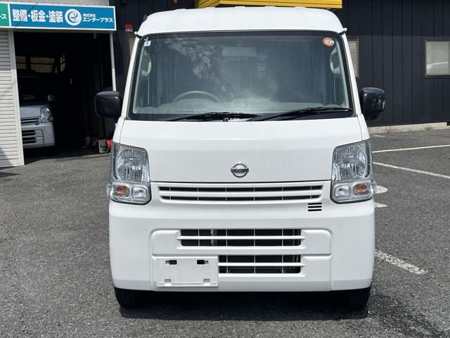 Nissan NV100 Clipper 12
