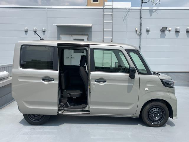 Suzuki Spacia Base 9