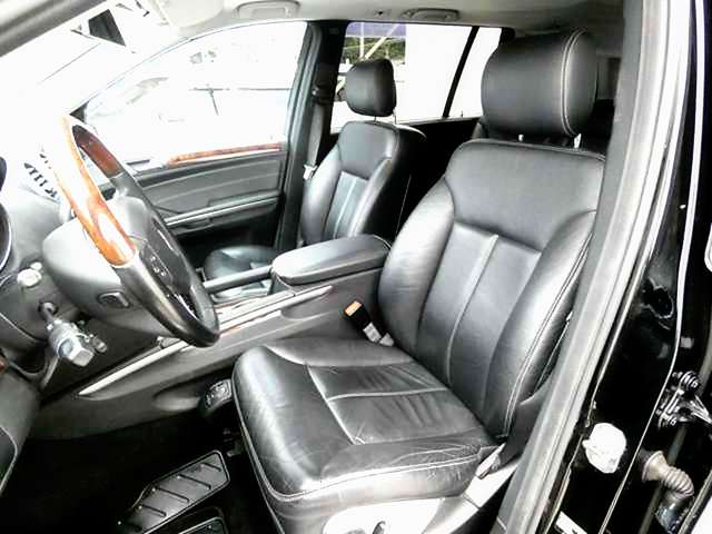 Mercedes-Benz GL-Class 5