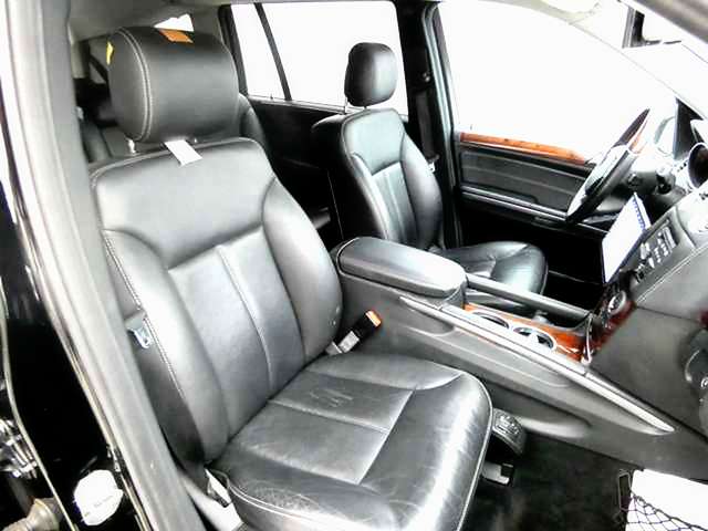 Mercedes-Benz GL-Class 6