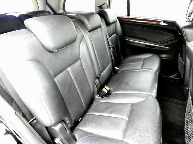 Mercedes-Benz GL-Class 7