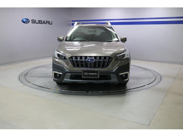 Subaru Legacy Outback 5