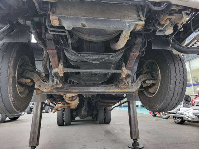 Isuzu Giga 11