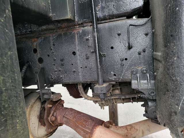 Isuzu Giga 12