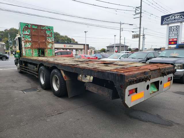 Isuzu Giga 3