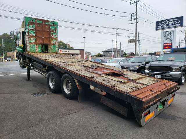 Isuzu Giga 8
