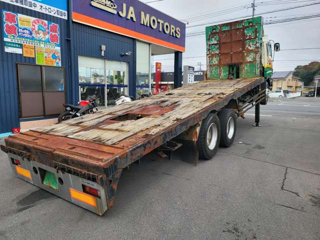 Isuzu Giga 9