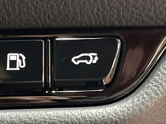 Lexus NX 7
