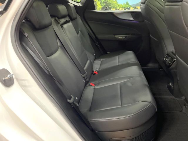 Lexus NX 9