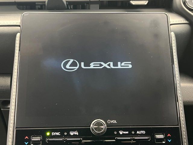 Lexus LBX 4