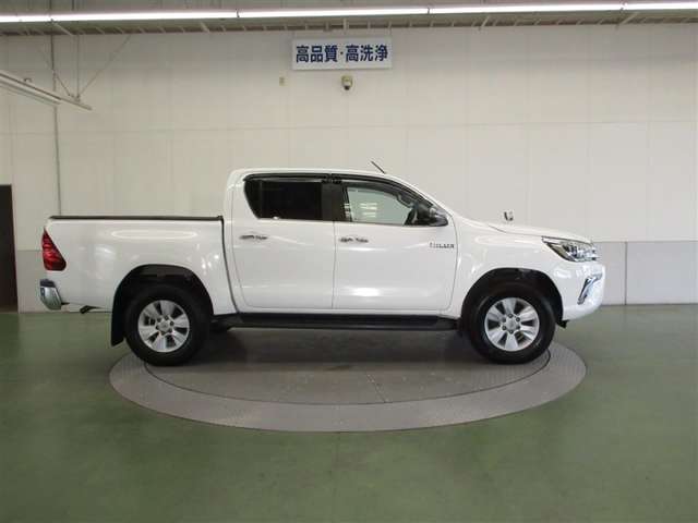 Toyota Hilux 7