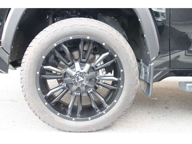 Toyota Tundra 8