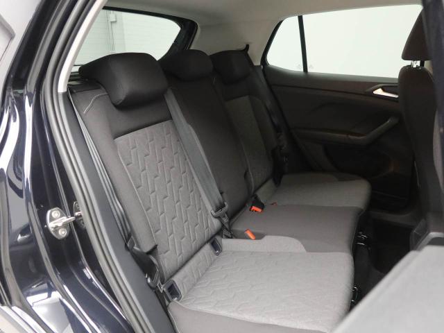 Volkswagen T-Cross 11