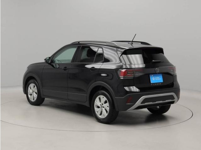 Volkswagen T-Cross 3