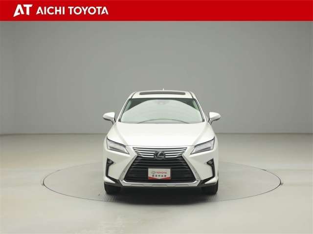 Lexus RX 9