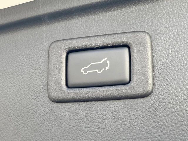 Subaru Legacy Outback 6