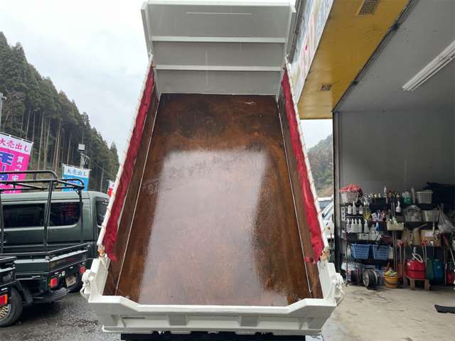 Isuzu Elf 12