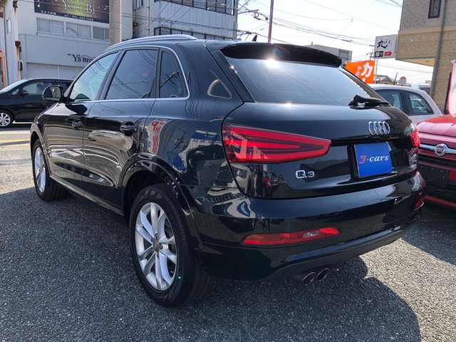 Audi Q3 7