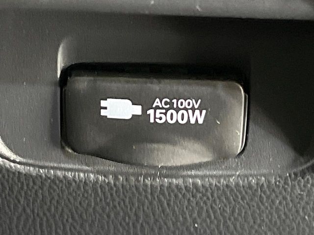 Toyota Voxy 8