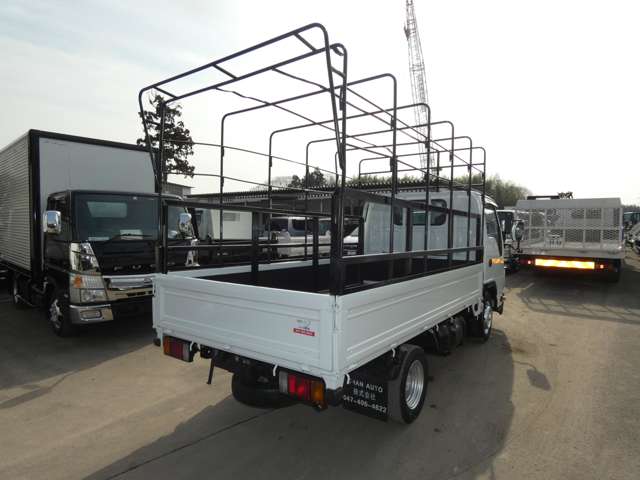 Isuzu Elf 9