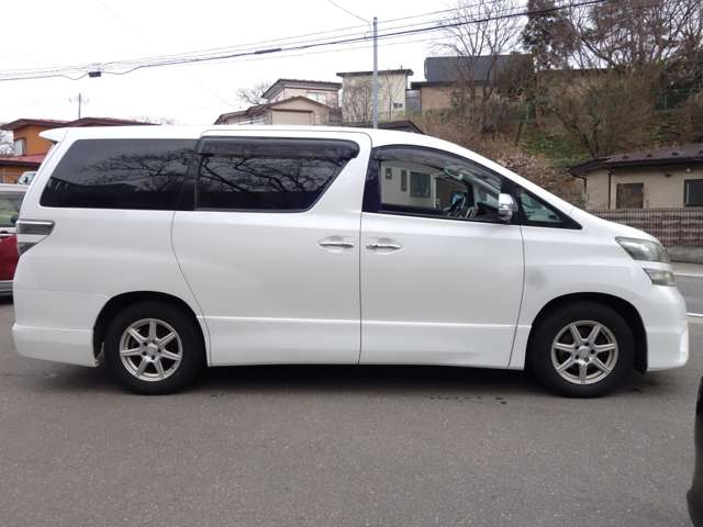Toyota Vellfire 6