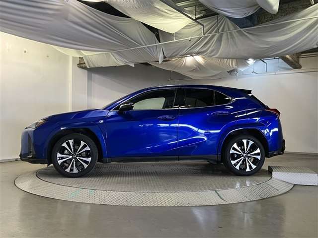 Lexus UX 4
