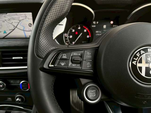 Alfa Romeo Stelvio 5