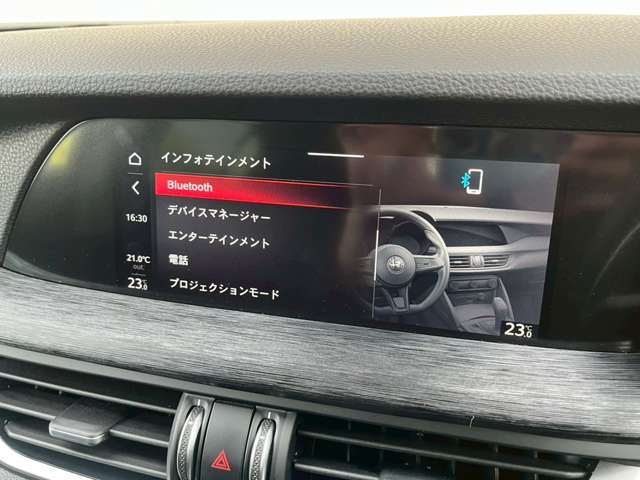 Alfa Romeo Stelvio 8