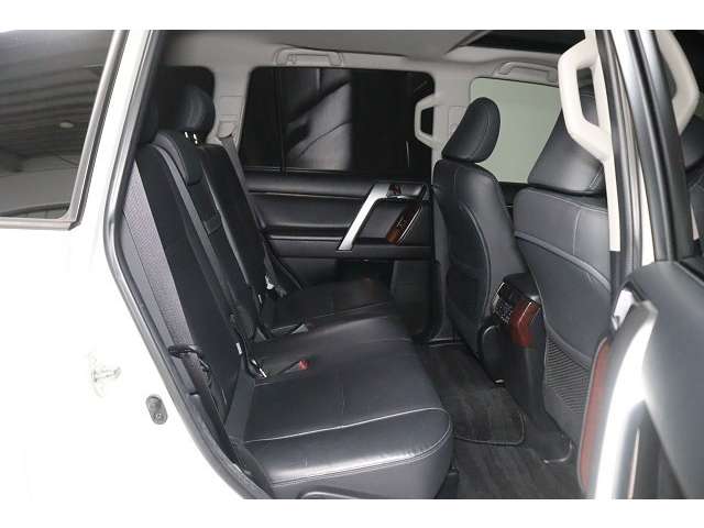 Toyota Land Cruiser Prado 12
