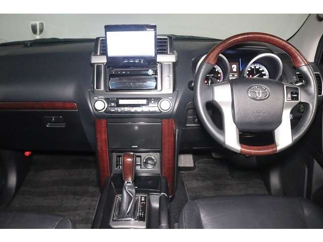 Toyota Land Cruiser Prado 2