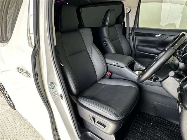 Toyota Alphard 11