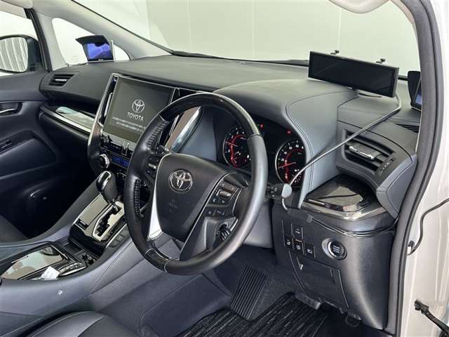 Toyota Alphard 9