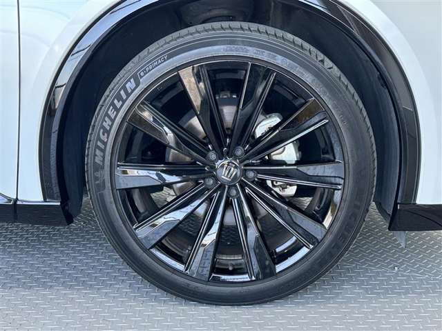 Toyota Crown Sport 5