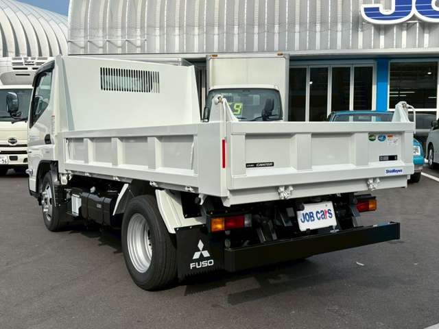 Mitsubishi Fuso Canter 8
