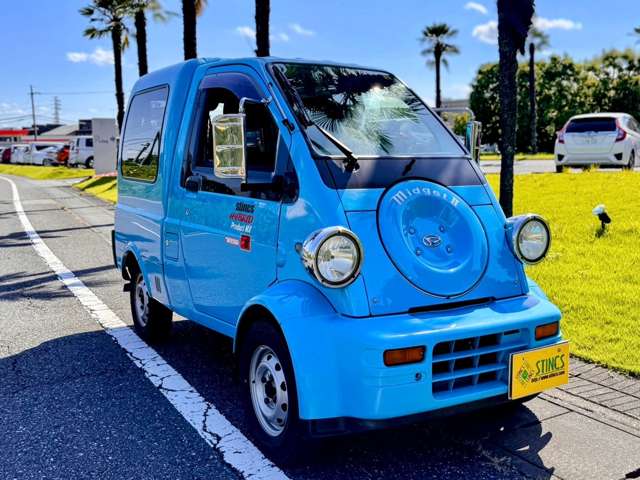 Daihatsu Midget II 11