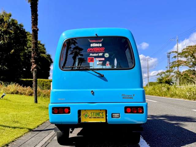 Daihatsu Midget II 12