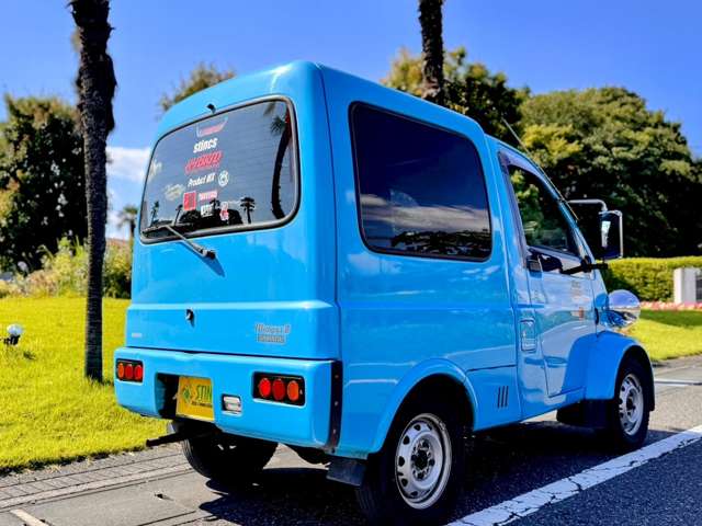 Daihatsu Midget II 7