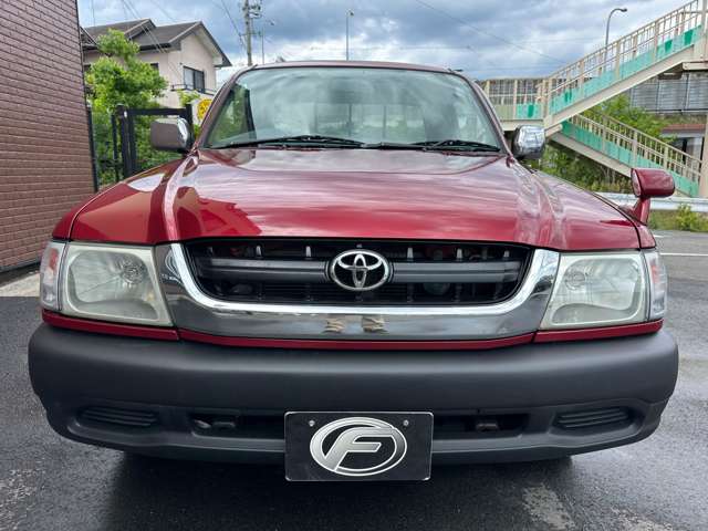 Toyota Hilux 2