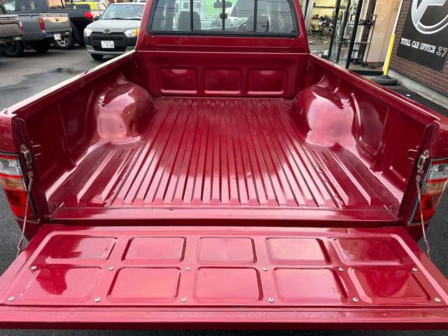 Toyota Hilux 8