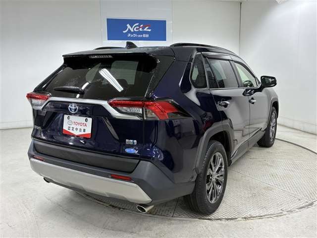 Toyota RAV4 8