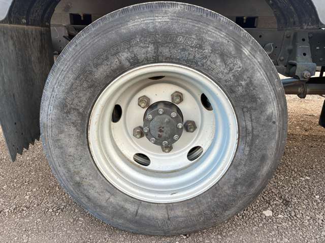 Isuzu Elf 6