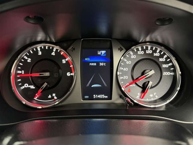 Toyota Hilux 7