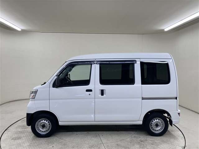 Daihatsu Hijet Cargo 4