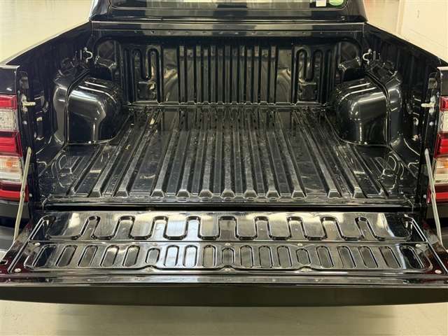 Toyota Hilux 6